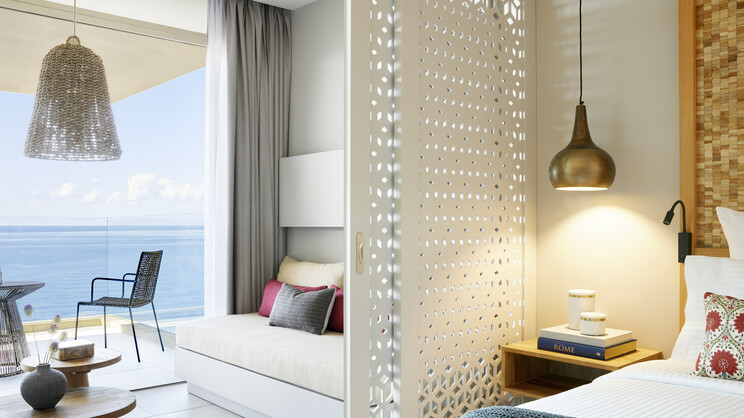 Elix, Mar-Bella Collection